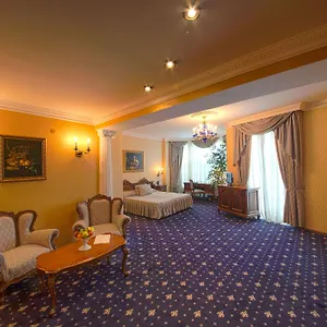 grand-hotel-london.varna-hotels.com/